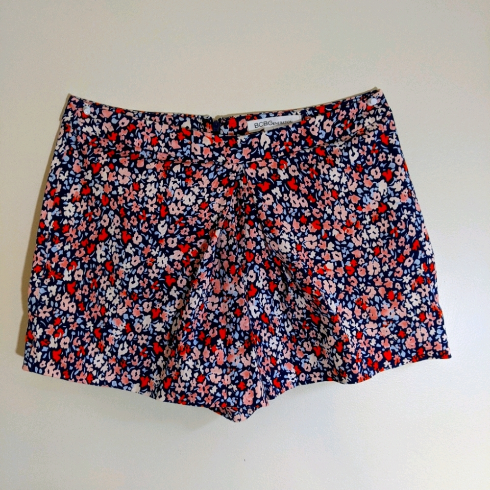 BCBG summer short shorts